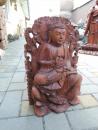 03 Buddha sedící ve vyřezávaném podstavci 50 cm