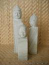 033 Buddha- busta na podstavci,pískovec,30,35 cm 